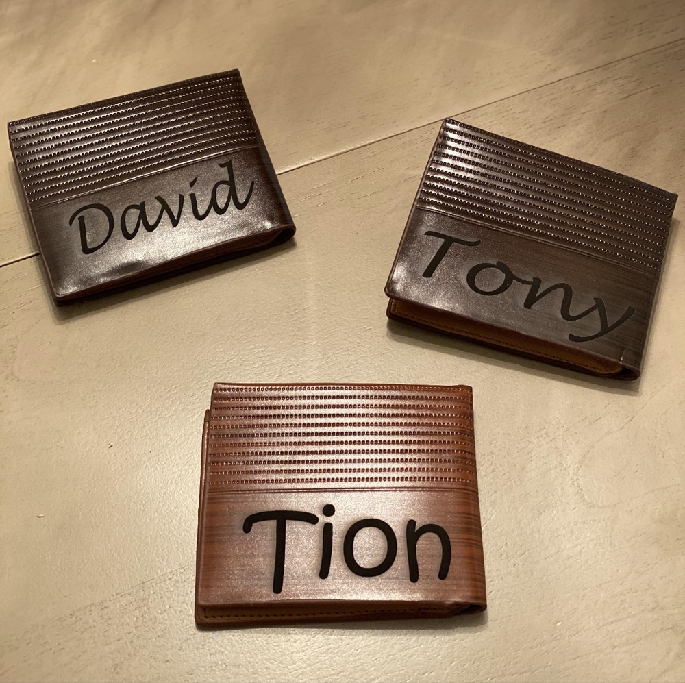 Personalized wallet